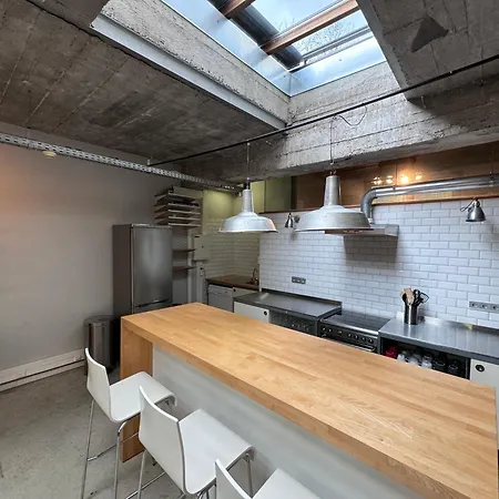 Apartament Sleep Soon - Loft & Parking Liège